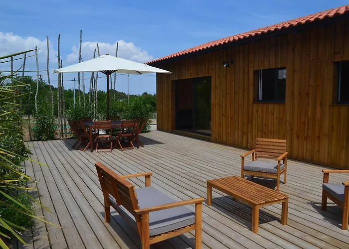 Les Cabanes De Talais *